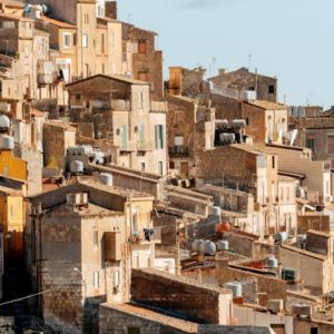 Città Caltagirone: gli artigiani ceramisti