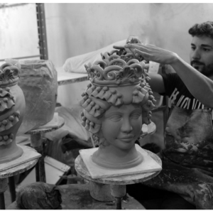⎰ Svelata la misteriosa storia delle teste di moro di Caltagirone: Un affascinante viaggio nella cultura siciliana